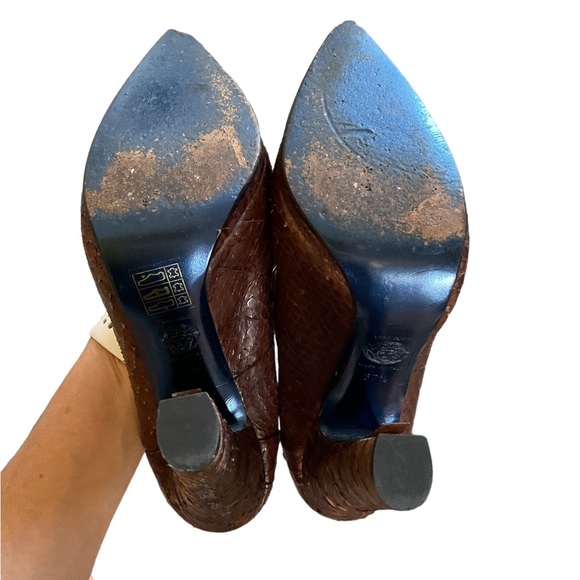 1719-VERSACE Brown Python Snakeskin Pointed Toe Platform Pumps - Picture 4 of 7